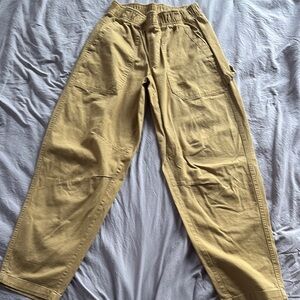 Women’s cargo